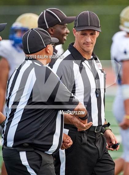 Thumbnail 2 in Kerrville-Tivy @ Boerne-Champion photogallery.