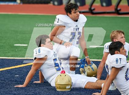 Thumbnail 2 in Kerrville-Tivy @ Boerne-Champion photogallery.