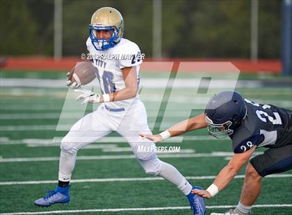 Thumbnail 1 in Kerrville-Tivy @ Boerne-Champion photogallery.