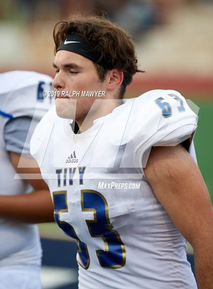 Thumbnail 3 in Kerrville-Tivy @ Boerne-Champion photogallery.