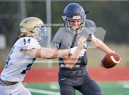 Thumbnail 3 in Kerrville-Tivy @ Boerne-Champion photogallery.