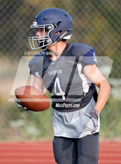 Thumbnail 3 in Kerrville-Tivy @ Boerne-Champion photogallery.