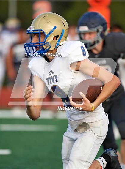 Thumbnail 3 in Kerrville-Tivy @ Boerne-Champion photogallery.