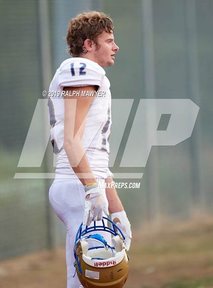 Thumbnail 3 in Kerrville-Tivy @ Boerne-Champion photogallery.
