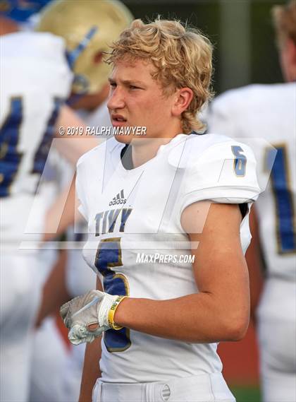 Thumbnail 2 in Kerrville-Tivy @ Boerne-Champion photogallery.