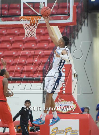 Thumbnail 1 in Centennial vs. Taft (Big City Showdown) photogallery.