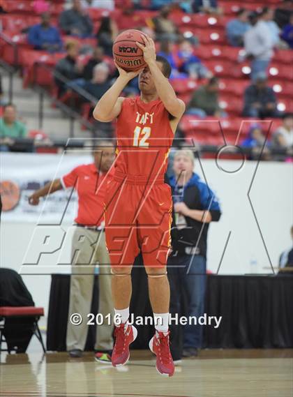 Thumbnail 1 in Centennial vs. Taft (Big City Showdown) photogallery.