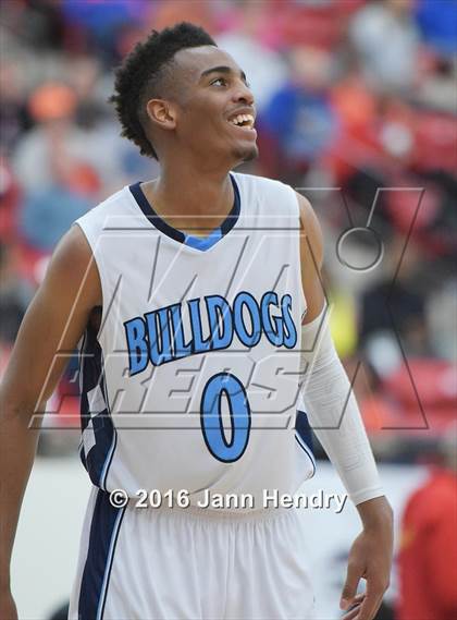 Thumbnail 2 in Centennial vs. Taft (Big City Showdown) photogallery.