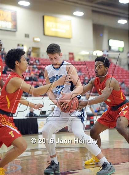 Thumbnail 2 in Centennial vs. Taft (Big City Showdown) photogallery.