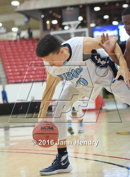 Thumbnail 3 in Centennial vs. Taft (Big City Showdown) photogallery.