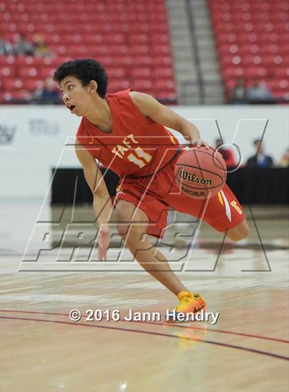Thumbnail 2 in Centennial vs. Taft (Big City Showdown) photogallery.