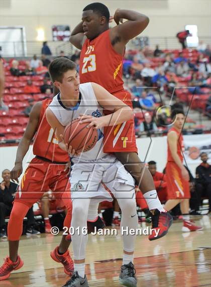 Thumbnail 2 in Centennial vs. Taft (Big City Showdown) photogallery.
