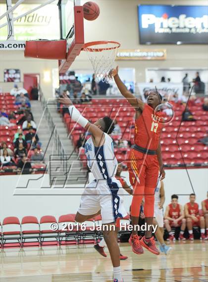 Thumbnail 2 in Centennial vs. Taft (Big City Showdown) photogallery.