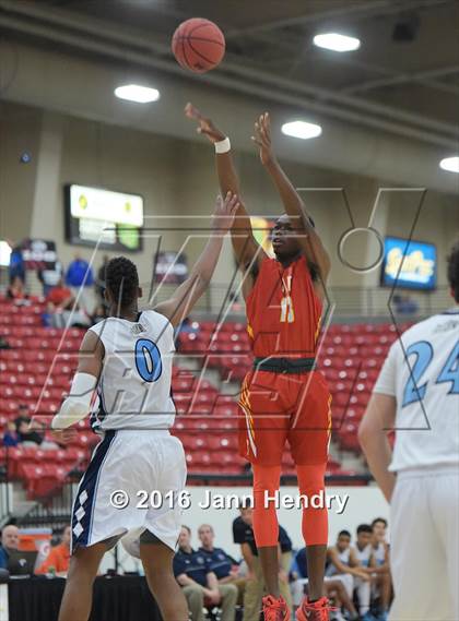 Thumbnail 3 in Centennial vs. Taft (Big City Showdown) photogallery.