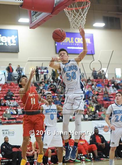 Thumbnail 3 in Centennial vs. Taft (Big City Showdown) photogallery.