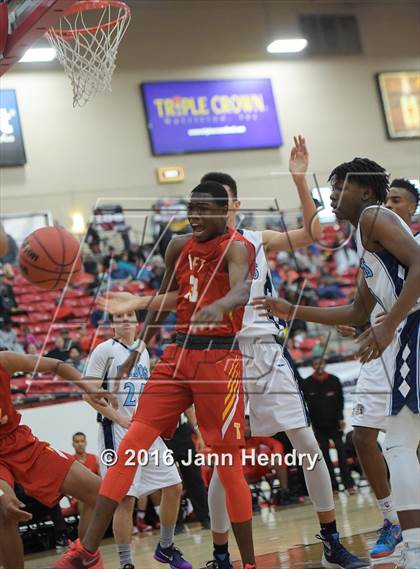 Thumbnail 1 in Centennial vs. Taft (Big City Showdown) photogallery.