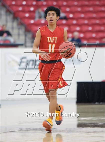 Thumbnail 1 in Centennial vs. Taft (Big City Showdown) photogallery.