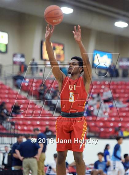 Thumbnail 3 in Centennial vs. Taft (Big City Showdown) photogallery.