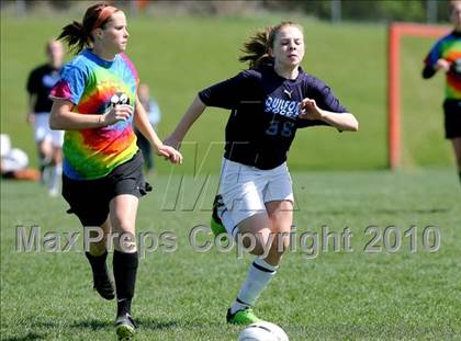 Thumbnail 2 in Guilford vs Harlem photogallery.
