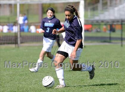 Thumbnail 1 in Guilford vs Harlem photogallery.