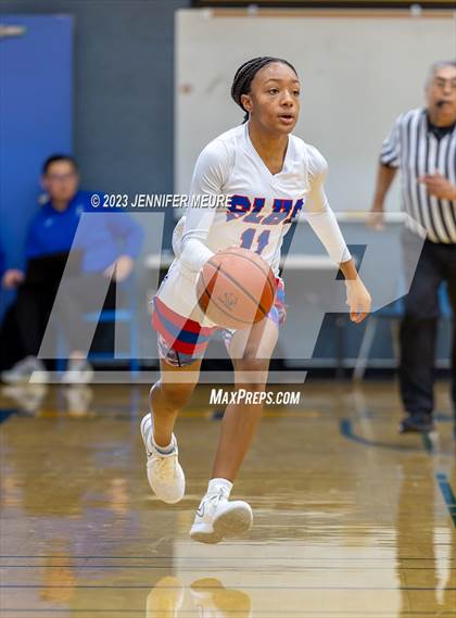 Thumbnail 3 in San Leandro vs. Clayton Valley Charter photogallery.