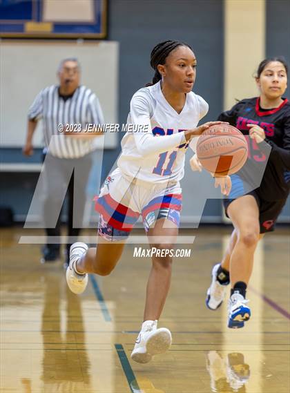 Thumbnail 2 in San Leandro vs. Clayton Valley Charter photogallery.