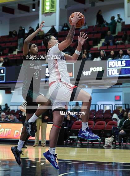 Thumbnail 1 in Woodlands vs Peekskill (Slam Dunk Showcase) photogallery.
