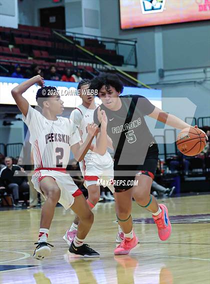 Thumbnail 3 in Woodlands vs Peekskill (Slam Dunk Showcase) photogallery.