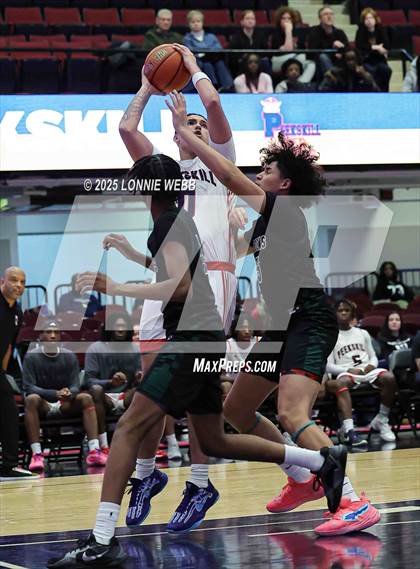 Thumbnail 3 in Woodlands vs Peekskill (Slam Dunk Showcase) photogallery.
