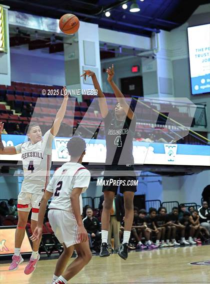 Thumbnail 3 in Woodlands vs Peekskill (Slam Dunk Showcase) photogallery.
