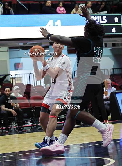 Thumbnail 1 in Woodlands vs Peekskill (Slam Dunk Showcase) photogallery.
