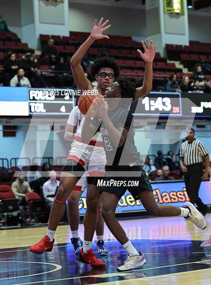 Thumbnail 2 in Woodlands vs Peekskill (Slam Dunk Showcase) photogallery.
