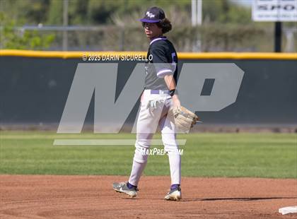 Thumbnail 2 in Dakota Ridge vs Arizona College Prep (Coach Bob Invitational) photogallery.