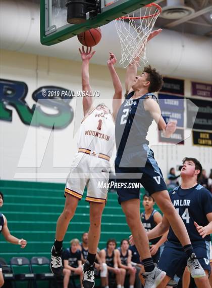 Thumbnail 2 in Valor Christian vs. Rocky Mountain photogallery.