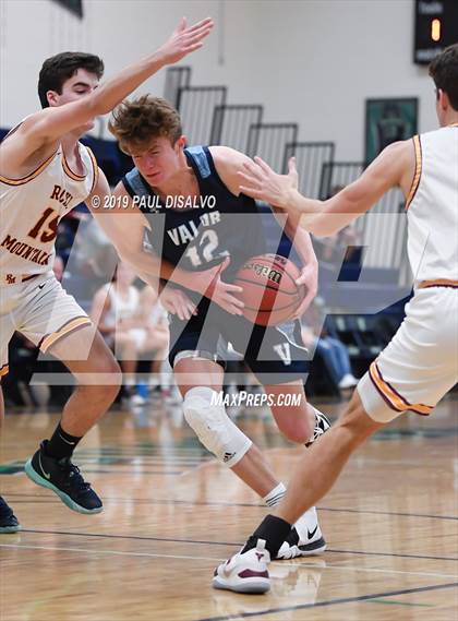 Thumbnail 3 in Valor Christian vs. Rocky Mountain photogallery.