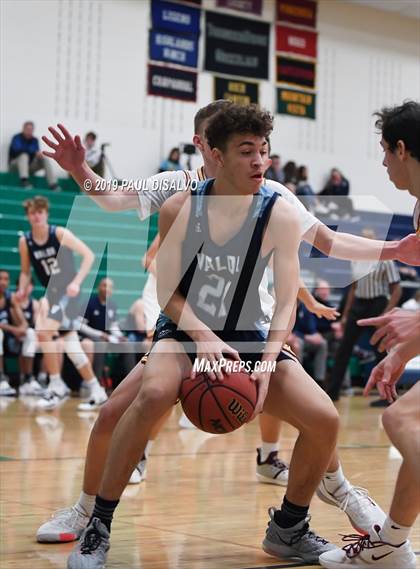 Thumbnail 3 in Valor Christian vs. Rocky Mountain photogallery.
