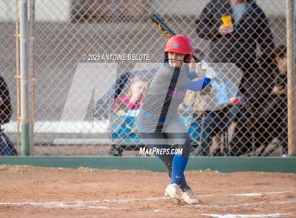 Thumbnail 2 in Los Alamitos vs. Villa Park photogallery.