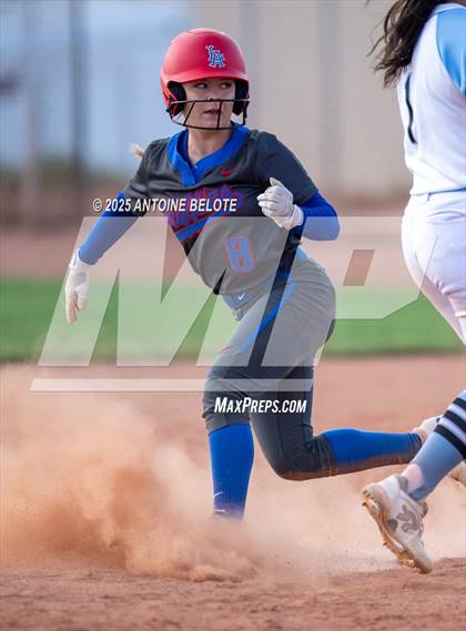 Thumbnail 3 in Los Alamitos vs. Villa Park photogallery.