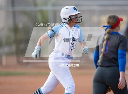 Thumbnail 3 in Los Alamitos vs. Villa Park photogallery.