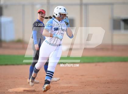 Thumbnail 1 in Los Alamitos vs. Villa Park photogallery.