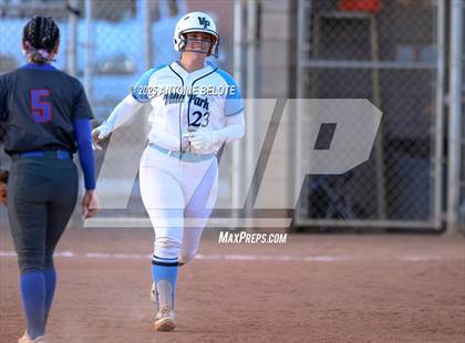 Thumbnail 3 in Los Alamitos vs. Villa Park photogallery.