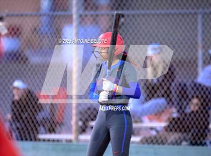 Thumbnail 1 in Los Alamitos vs. Villa Park photogallery.