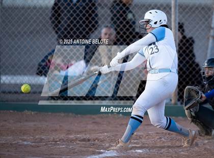 Thumbnail 1 in Los Alamitos vs. Villa Park photogallery.