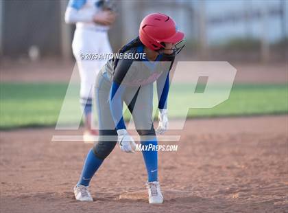 Thumbnail 3 in Los Alamitos vs. Villa Park photogallery.