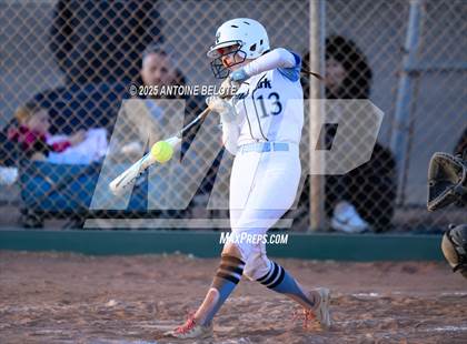 Thumbnail 1 in Los Alamitos vs. Villa Park photogallery.
