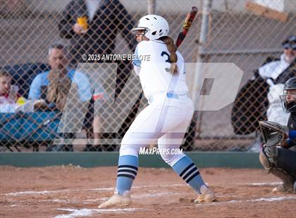 Thumbnail 1 in Los Alamitos vs. Villa Park photogallery.
