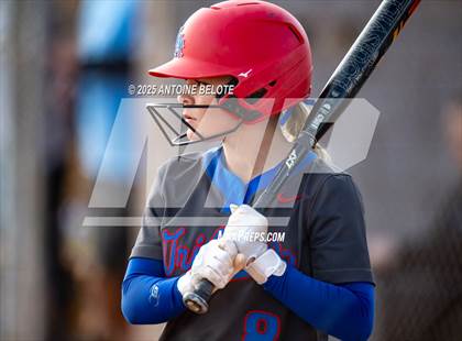 Thumbnail 3 in Los Alamitos vs. Villa Park photogallery.