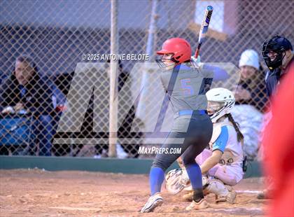 Thumbnail 2 in Los Alamitos vs. Villa Park photogallery.