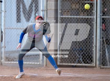Thumbnail 2 in Los Alamitos vs. Villa Park photogallery.