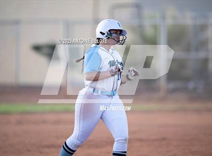 Thumbnail 3 in Los Alamitos vs. Villa Park photogallery.